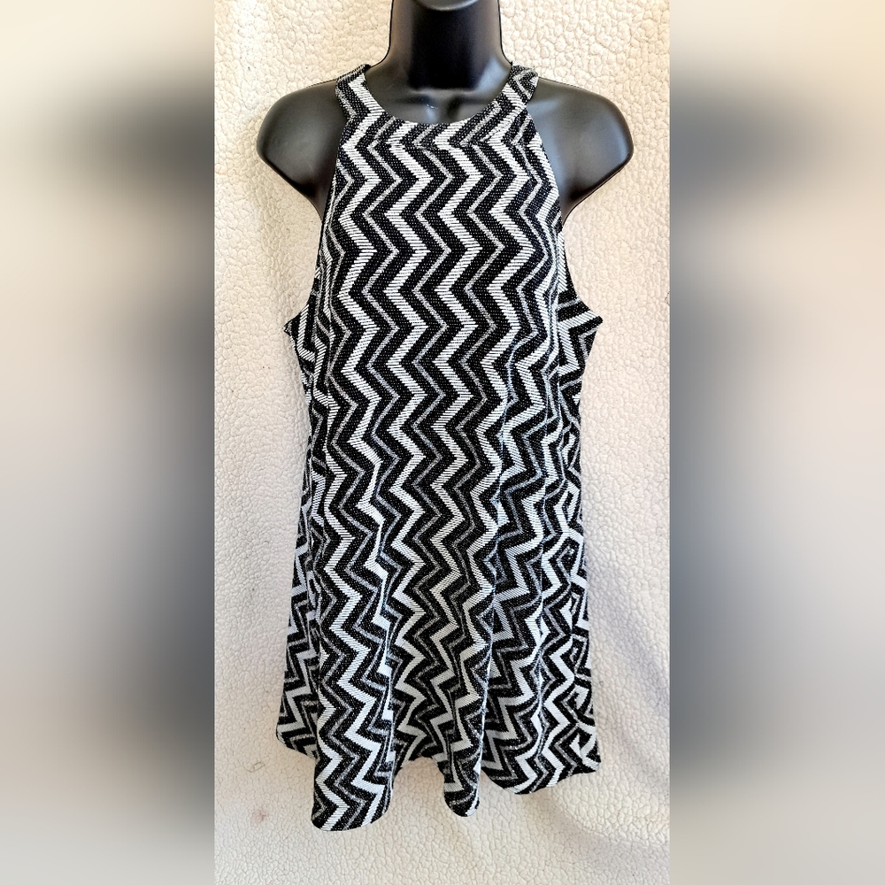 Junior's Candie's Silver and Black Zigzag Knee Length Dress